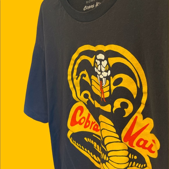 Cobra Kai XL t-shirt - Picture 2 of 4